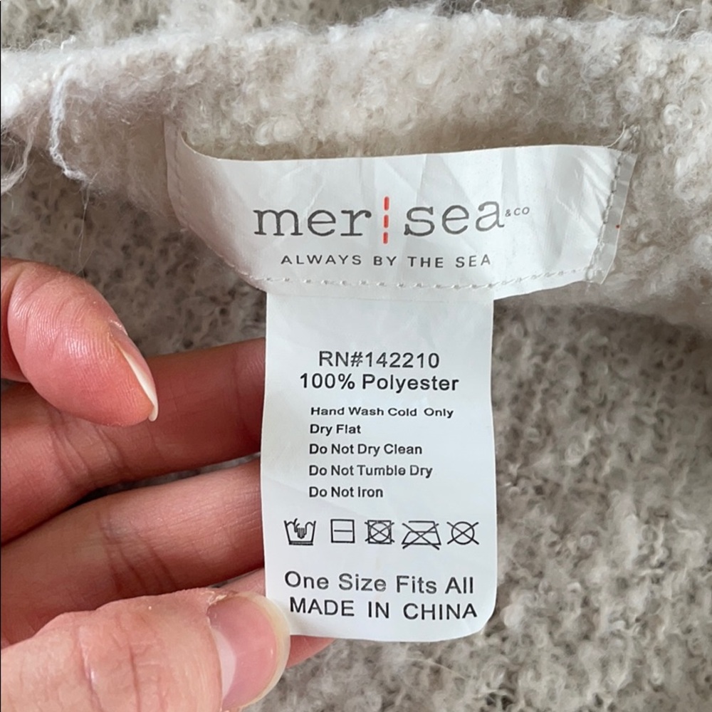 Mer-Sea & Co. Scarf - Picture 6 of 6
